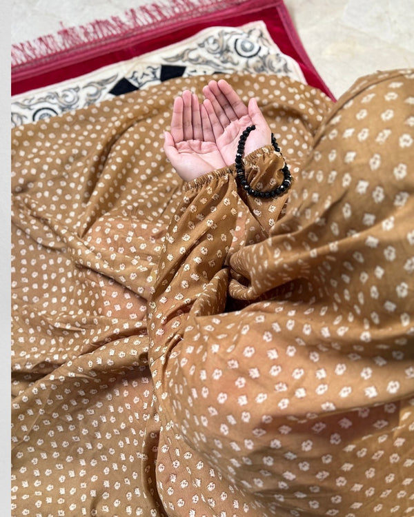 Namaz Chaddar With Sleeves- Coco Meher