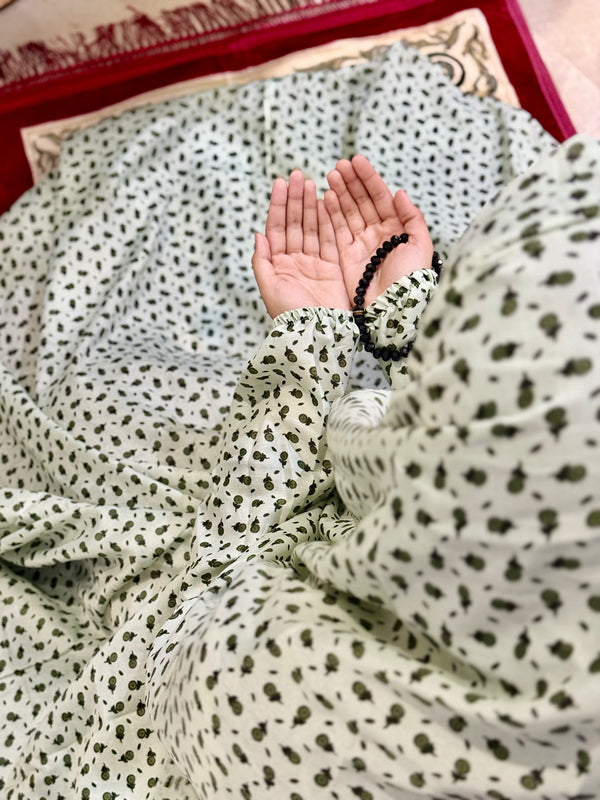 Namaz Chaddar with Sleeves- Sage